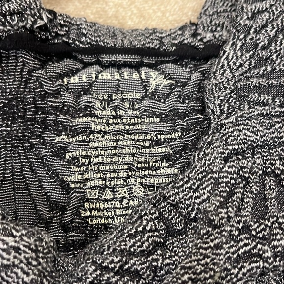 Free people tank with tags never worn - Picture 3 of 4